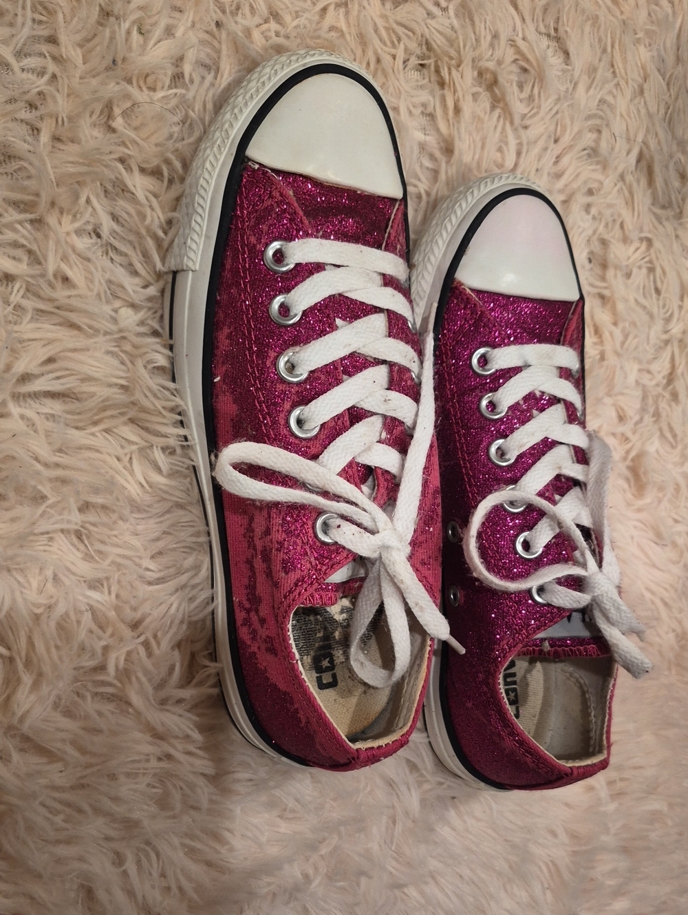 Converse Girls Glitter Low-Top Sneakers in Hot Pink